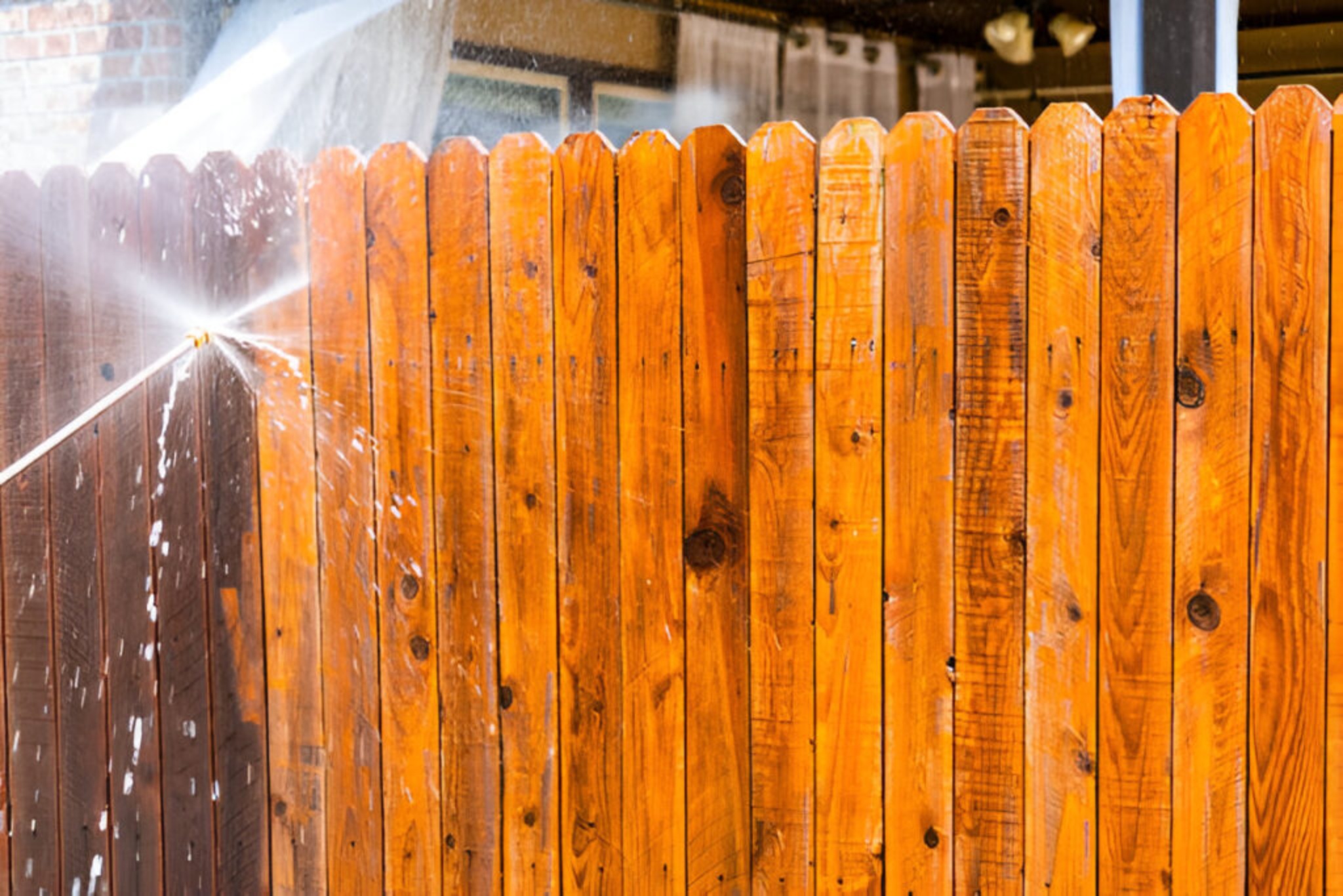 Fence pressure washing in Virginia Beach